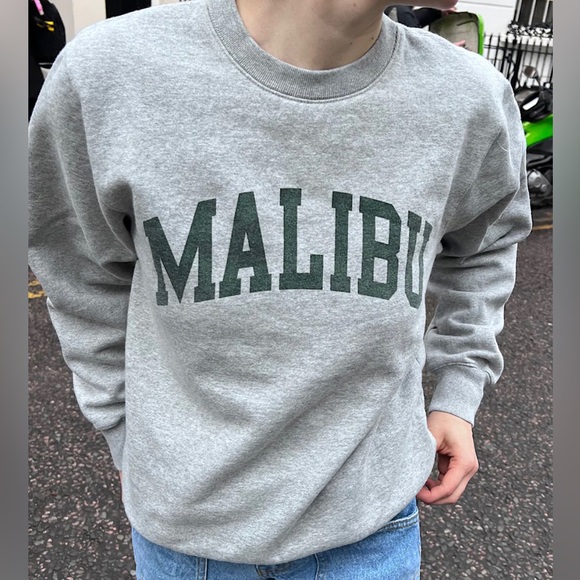 Brandy Melville Sweaters Brandy Melville Crewneck Poshmark